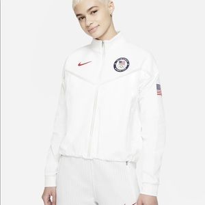 Nike Team USA Women’s Windrunner Jacket Sz 2XL